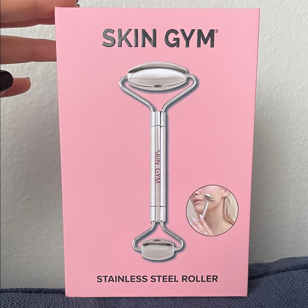 Skin Gym Stainless Steel Face Roller - Silver